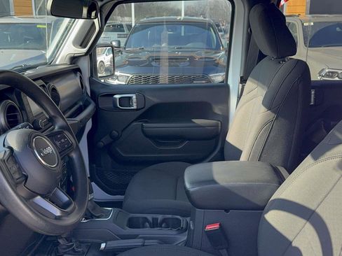 Used 2021 Jeep Wrangler Unlimited Sport image 27