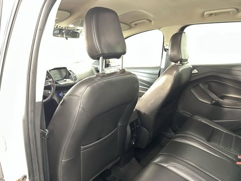 Used 2019 Ford Escape SEL image 28