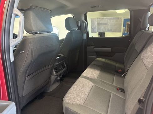 New 2026 Ford F250 XLT w/ XLT Premium Package AWD/4WD image 26