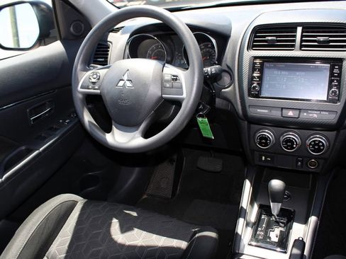 Used 2024 Mitsubishi Outlander Sport SE AWD/4WD image 9