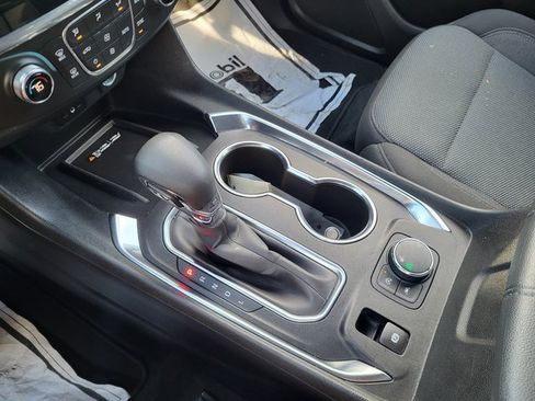 Used 2022 Chevrolet Traverse LT w/ LPO, Cargo Package image 17