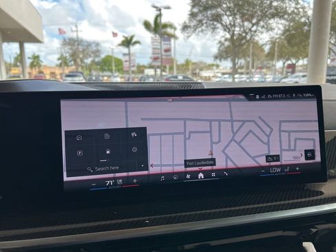 Used 2024 BMW X6 M60i image 11