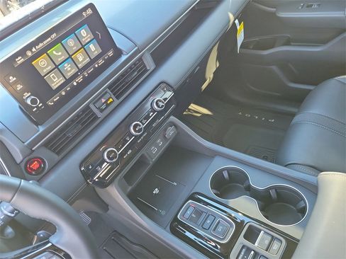 Certified 2025 Honda Pilot EX-L image 41