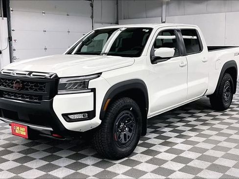 New 2025 Nissan Frontier PRO-4X w/ Pro Convenience Package image 2