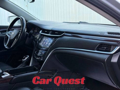 Used 2017 Cadillac XTS Luxury FWD image 18