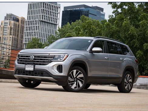 Certified 2024 Volkswagen Atlas SE FWD image 1