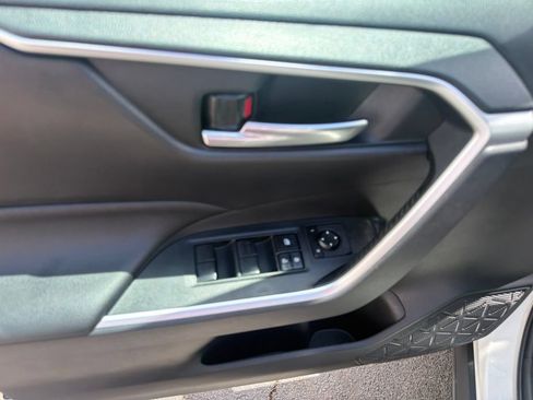 Used 2019 Toyota RAV4 XLE w/ Convenience Package AWD/4WD image 22