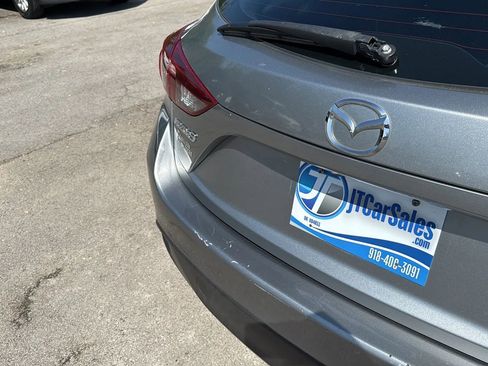 Used 2014 MAZDA MAZDA3 i Grand Touring image 26