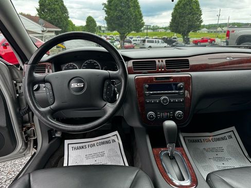 Used 2007 Chevrolet Impala SS FWD image 12