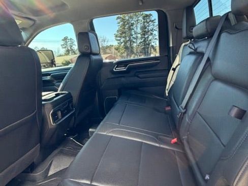 Certified 2025 GMC Sierra 2500 SLT w/ SLT Premium Package image 15