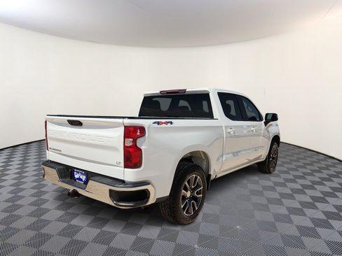 Used 2023 Chevrolet Silverado 1500 LT AWD/4WD image 4