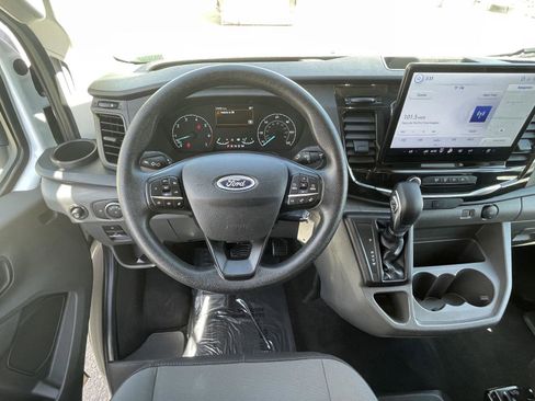 Used 2023 Ford Transit 350 XLT RWD image 13