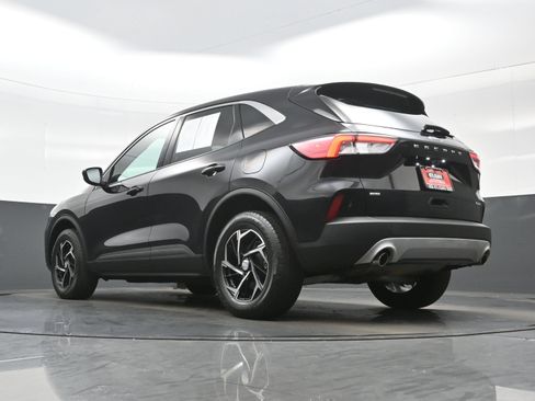 Used 2020 Ford Escape SE AWD/4WD image 28