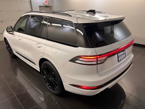 New 2026 Lincoln Aviator Reserve image 4