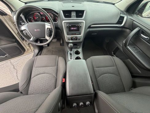 Used 2015 GMC Acadia SLE image 27