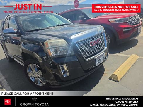Used 2013 GMC Terrain Denali FWD image 2