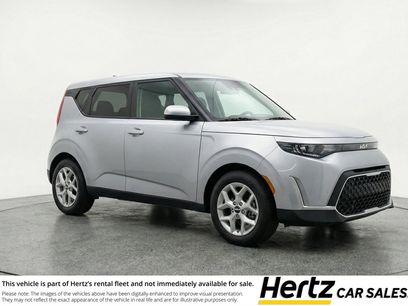 Used 2025 Kia Soul LX w/ LX Technology Package