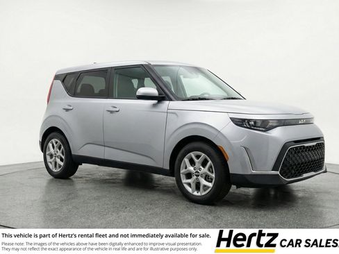 Used 2025 Kia Soul LX w/ LX Technology Package image 1