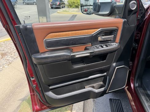 Used 2019 RAM 3500 Limited AWD/4WD image 11