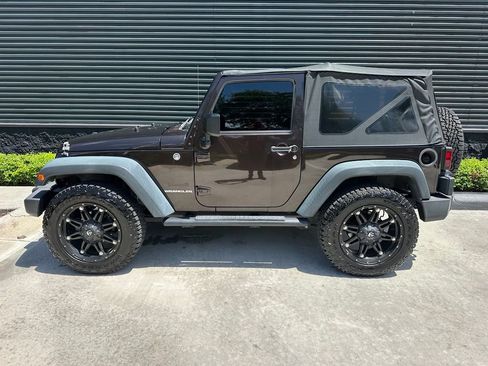 Used 2013 Jeep Wrangler Sport AWD/4WD image 2