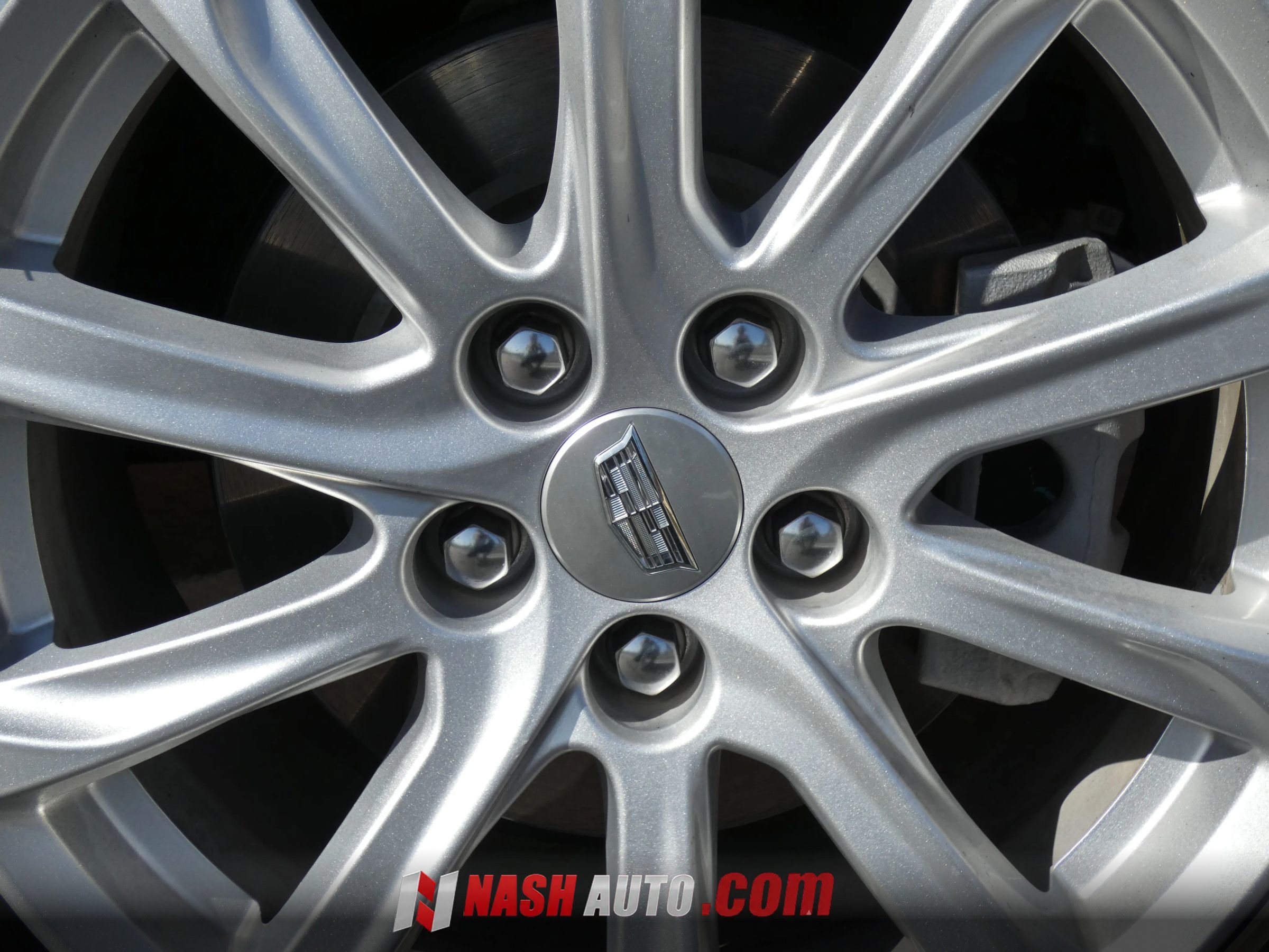 Used 2023 Cadillac XT4 Luxury w/ Cold Weather Package FWD image 21