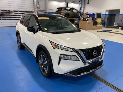 Used 2023 Nissan Rogue SL