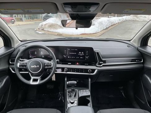 Used 2024 Kia Sportage LX AWD/4WD image 14