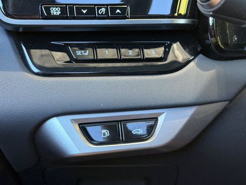 Certified 2025 Lexus RX 450h AWD w/ Convenience Package image 37