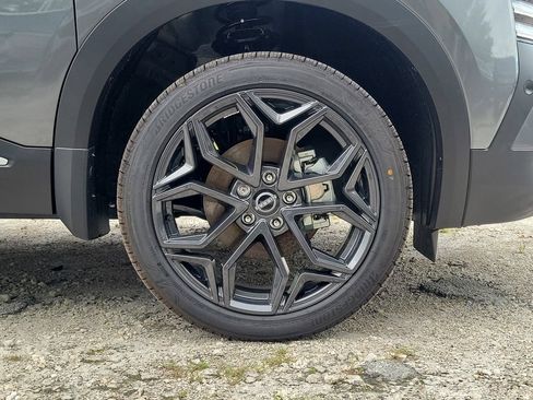 New 2026 Nissan Kicks SR FWD image 10