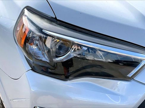 Used 2016 Toyota 4Runner Limited RWD image 27