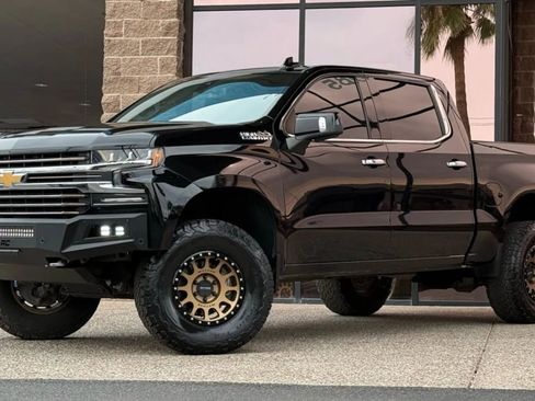 Used 2020 Chevrolet Silverado 1500 High Country image 3