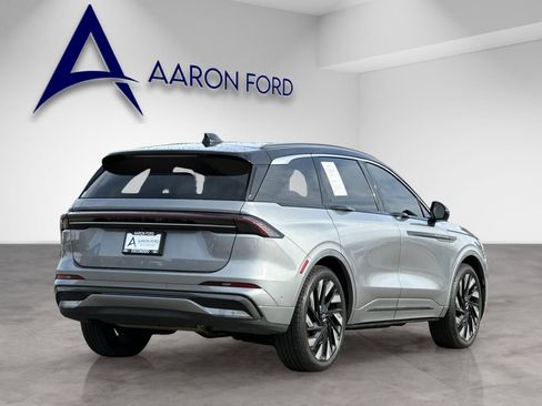 Used 2024 Lincoln Nautilus Black Label w/ Jet Appearance Package (87T) AWD/4WD image 6