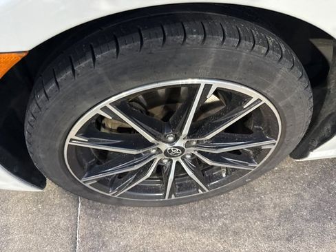 Used 2020 Toyota 86 image 2