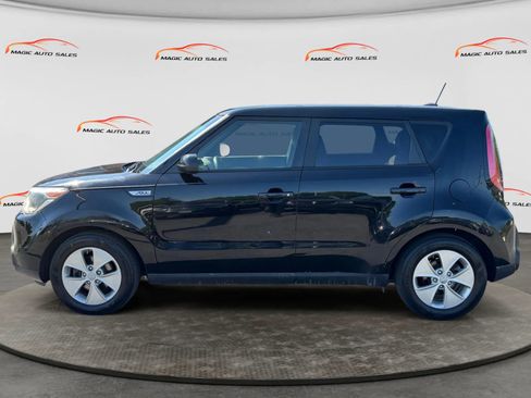 Used 2016 Kia Soul FWD image 7