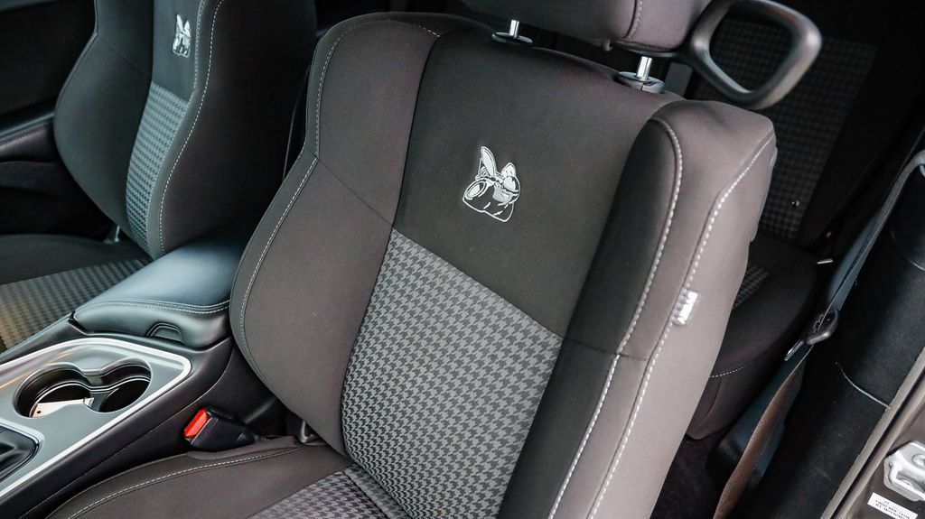 Used 2022 Dodge Challenger R/T Scat Pack RWD image 29