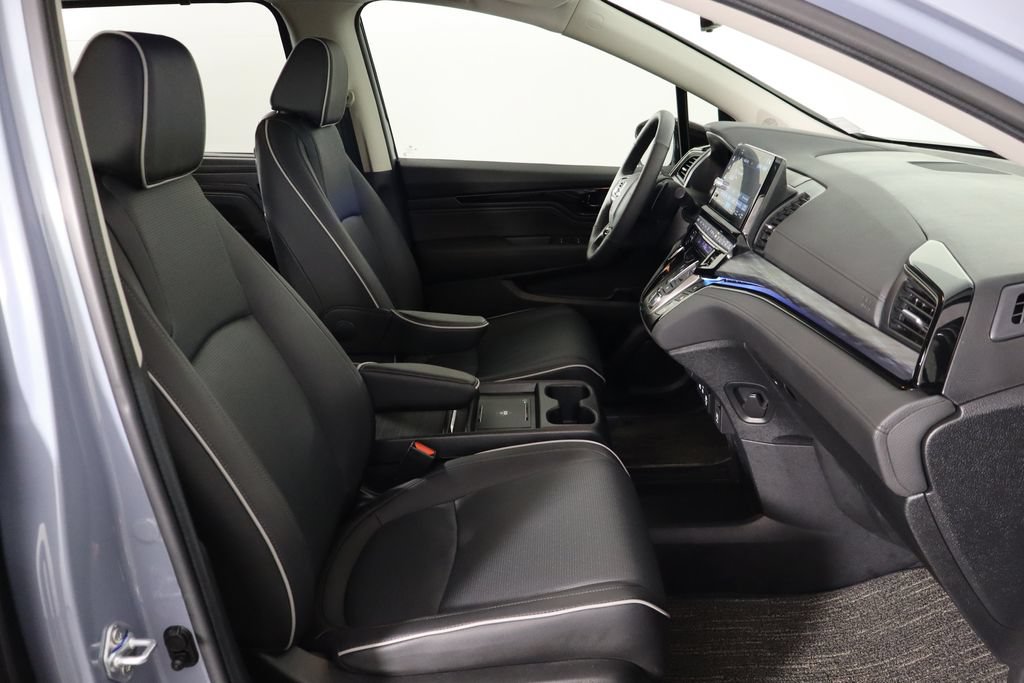Used 2026 Honda Odyssey Elite image 18
