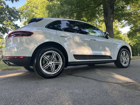 Used 2018 Porsche Macan S AWD/4WD image 24