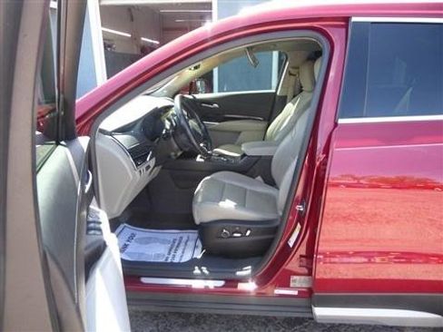 Used 2019 Cadillac XT4 Premium Luxury FWD image 13