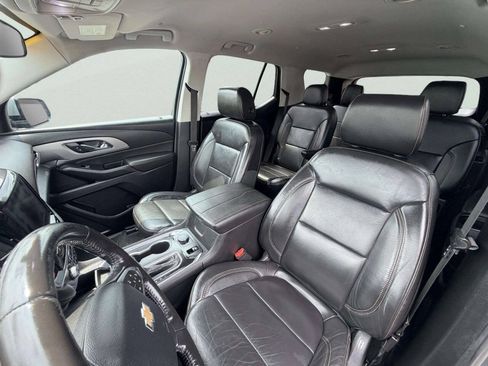 Used 2020 Chevrolet Traverse LT AWD/4WD image 16