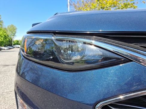 Used 2022 Chevrolet Malibu LT FWD image 9