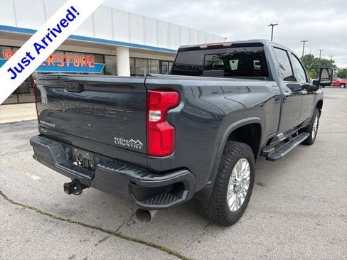 Used 2020 Chevrolet Silverado 2500 High Country w/ Safety Package II AWD/4WD image 3