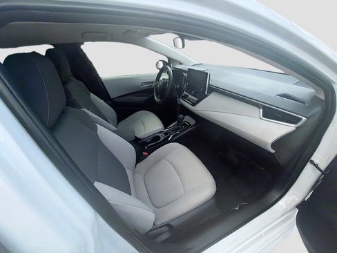 Used 2021 Toyota Corolla LE FWD image 29