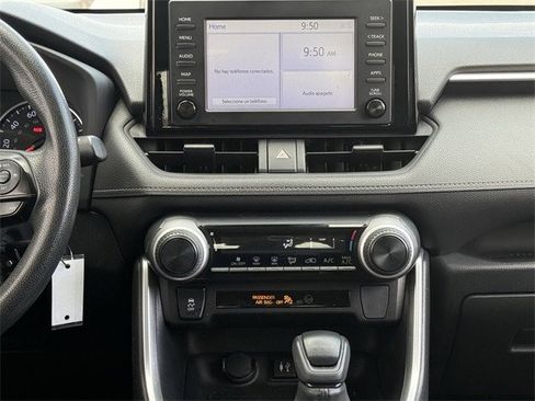 Used 2019 Toyota RAV4 LE w/ Carpet Mat Package image 17