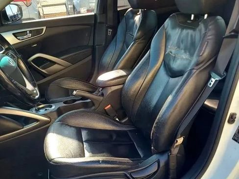 Used 2014 Hyundai Veloster RE:FLEX Edition image 10