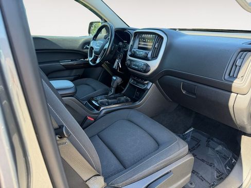 Used 2018 GMC Canyon SLE AWD/4WD image 26