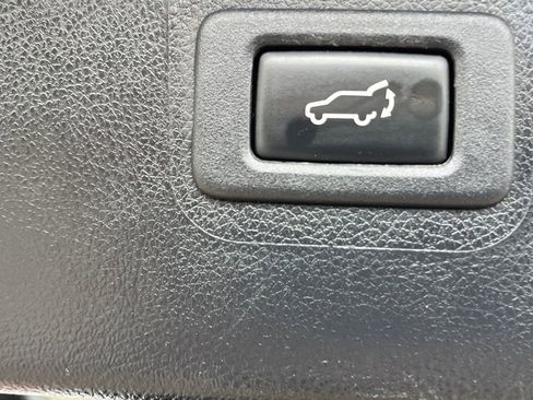 Used 2015 Subaru Outback 2.5i Limited AWD/4WD image 25
