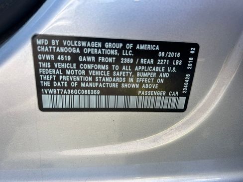 Used 2016 Volkswagen Passat 1.8T SE w/ Lighting Package image 27
