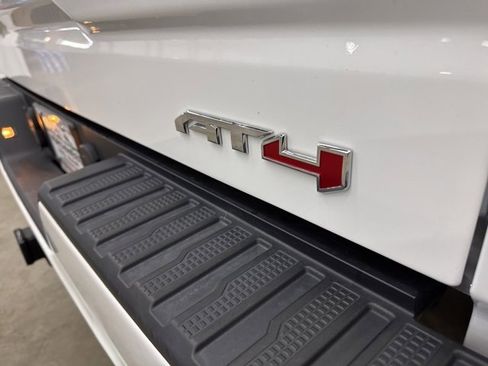 Used 2021 GMC Sierra 1500 AT4 image 22