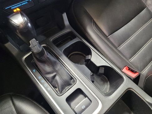 Used 2017 Ford Escape Titanium image 26