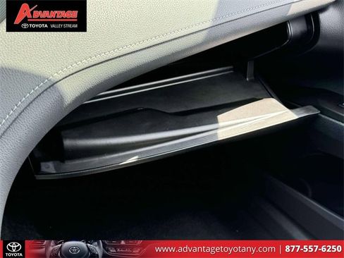 Used 2023 Toyota Camry SE image 35
